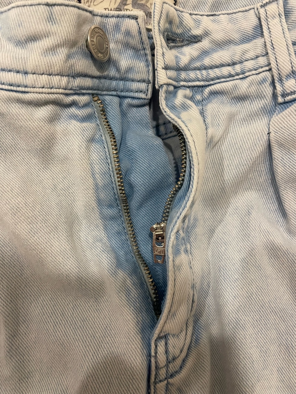 Free People Light Wash Baggy Crop Jeans - Picture 5 of 5